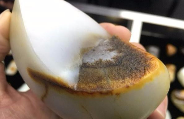 想要真正看懂和田玉籽料的皮色,你需要知道这些!