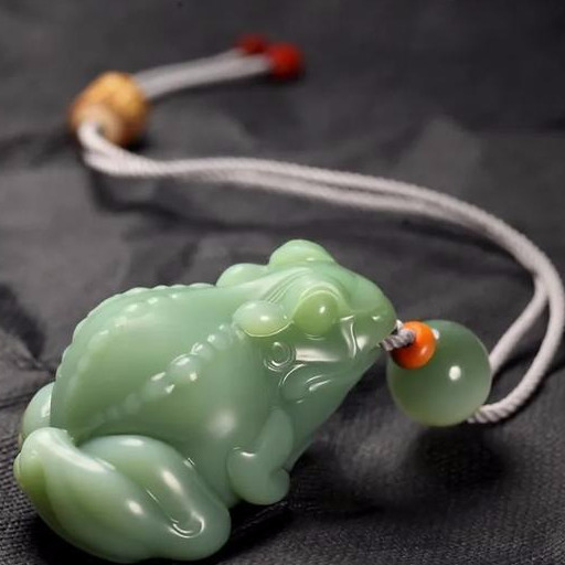 说说和田玉批发市场里的碧玉