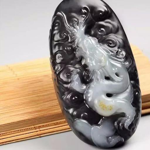 中国玉器大师玉侠崔涛带我们领略龙生的文化