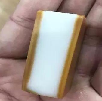 中国玉器雕刻大师玉侠崔涛细说和田玉染色的那点事