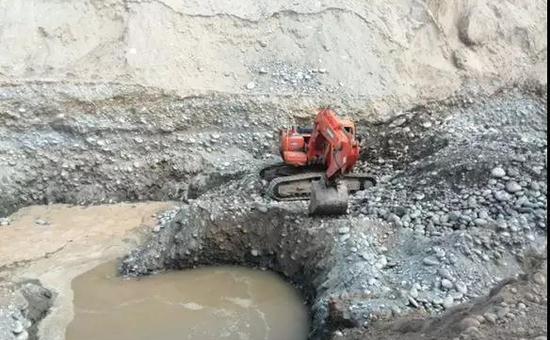 中国玉器大师玉侠崔涛细说籽料如何开采