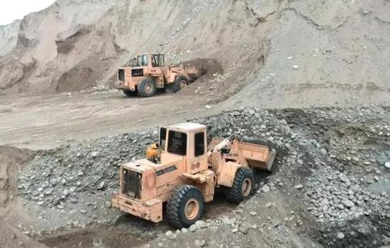 中国玉器大师玉侠崔涛细说籽料如何开采
