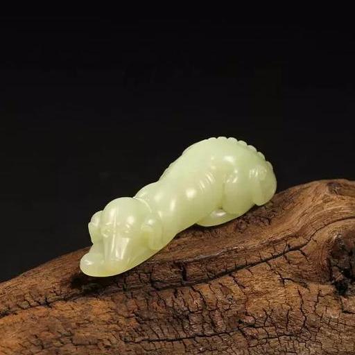 中国玉器大师玉侠崔涛带你欣赏萌宠狗