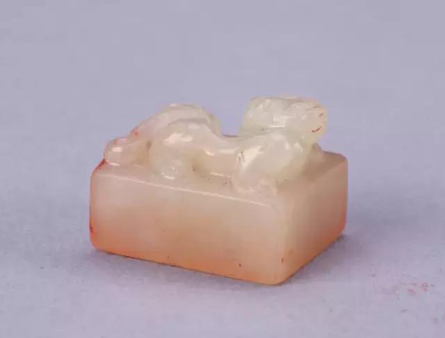 中国玉器大师玉侠崔涛浅谈玉螭龙